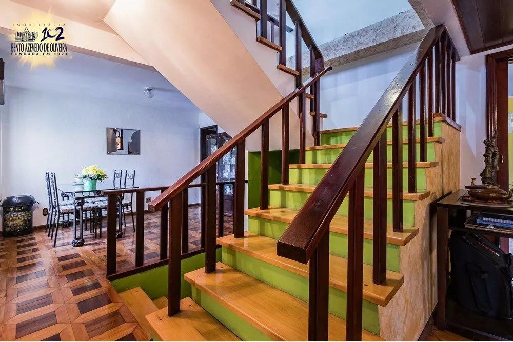 Casa, 3 quartos, 329 m² - Foto 1