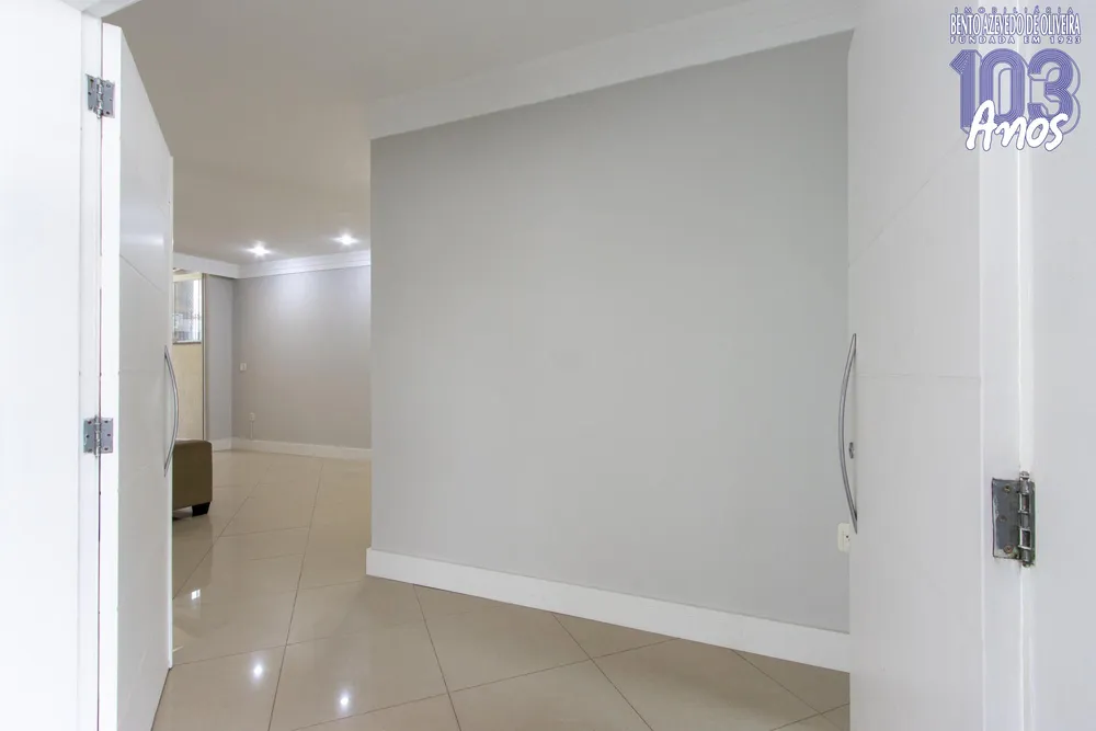 Sobrado, 4 quartos, 251 m² - Foto 1