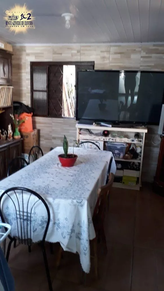 Casa, 2 quartos, 52 m² - Foto 1