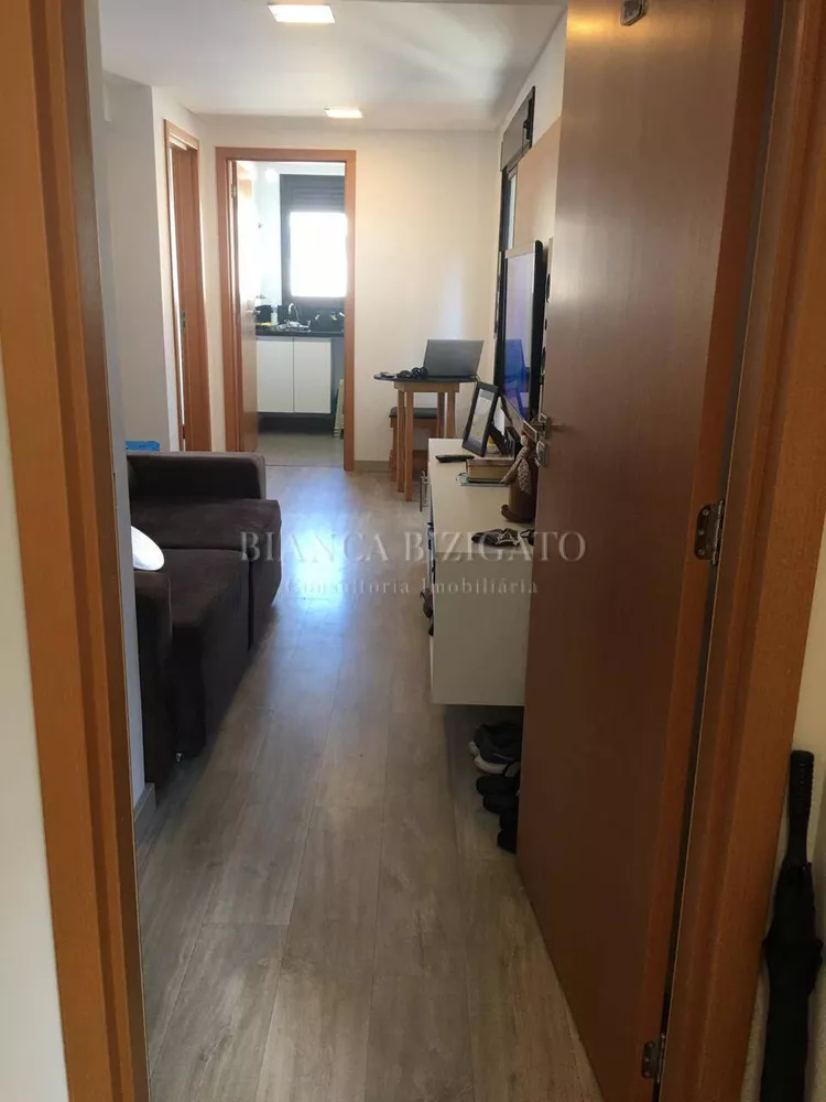 Apartamento à venda com 1 quarto, 32m² - Foto 7