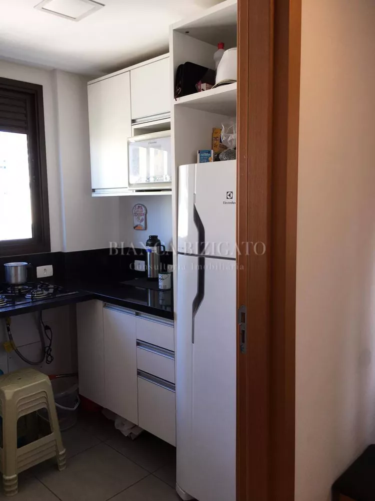 Apartamento à venda com 1 quarto, 32m² - Foto 9