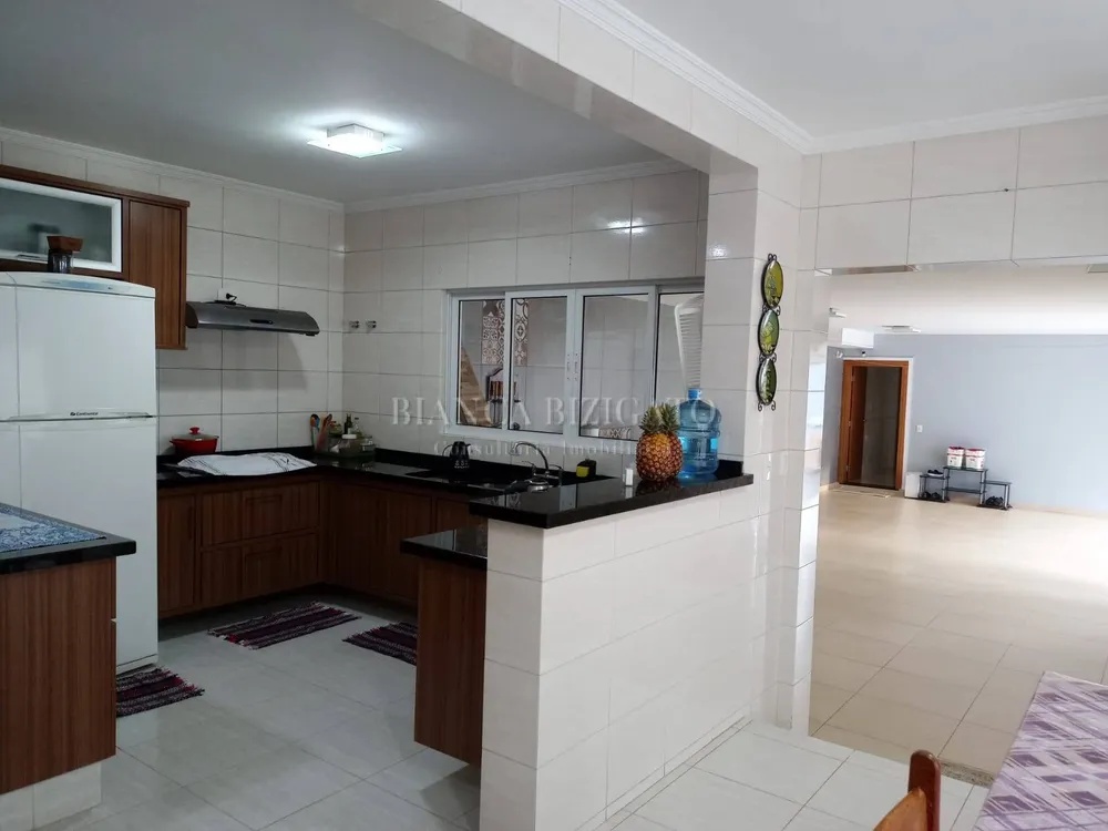 Casa, 5 quartos, 338 m² - Foto 6
