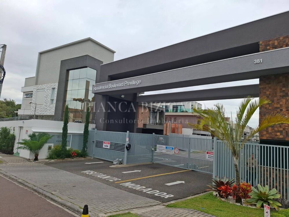 Casa à venda com 4 quartos, 281m² - Foto 1