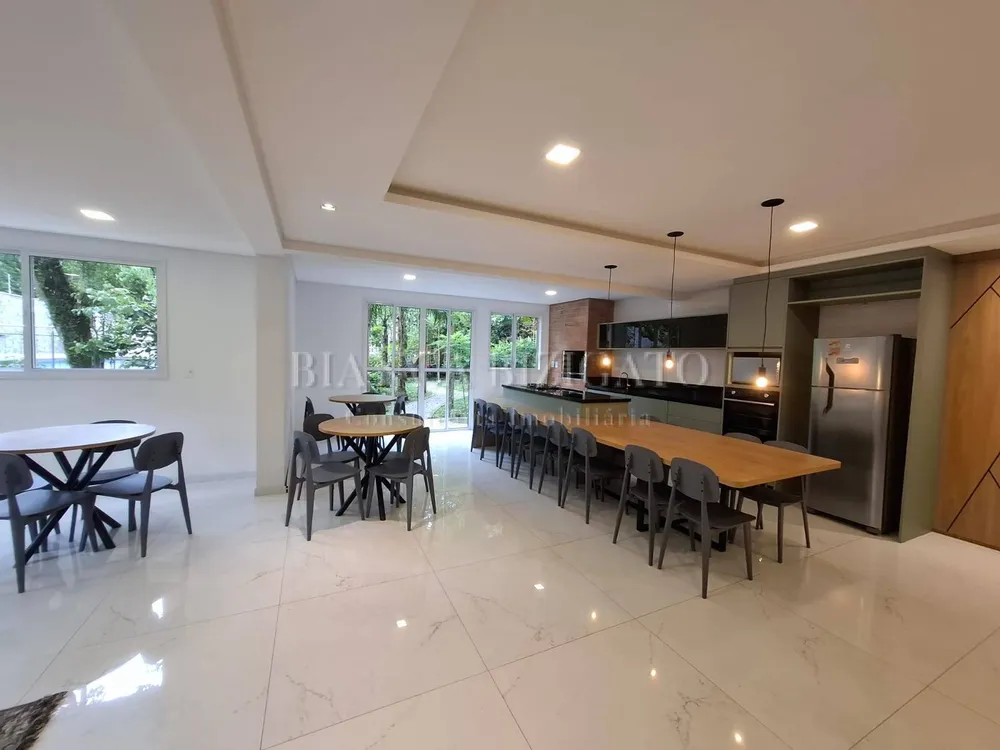Cobertura, 3 quartos, 211 m² - Foto 3