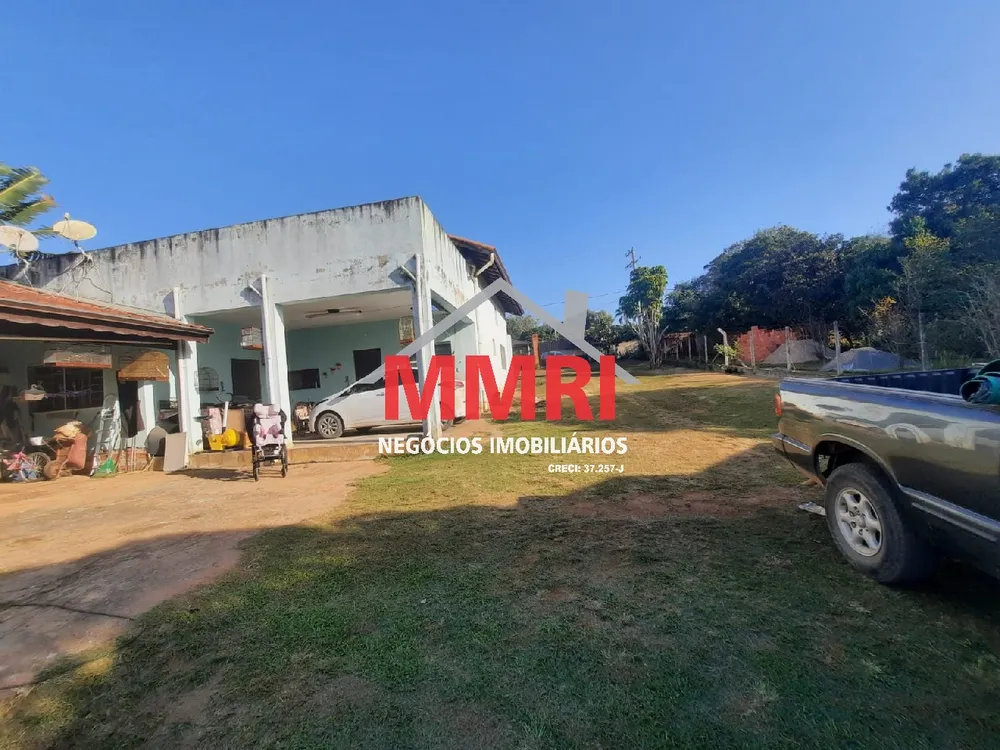 Chácara, 4 quartos, 305 m² - Foto 1