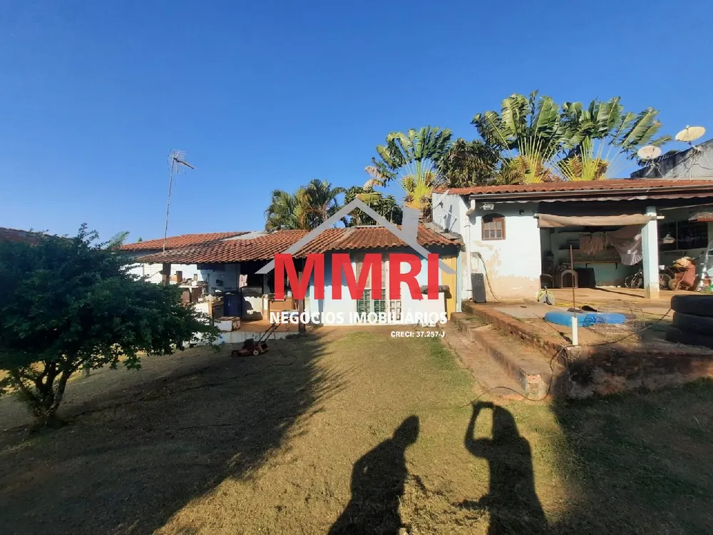 Chácara, 4 quartos, 305 m² - Foto 1