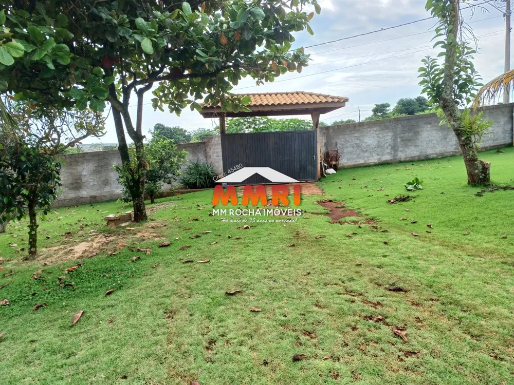 Chácara, 3 quartos, 1200 m² - Foto 1