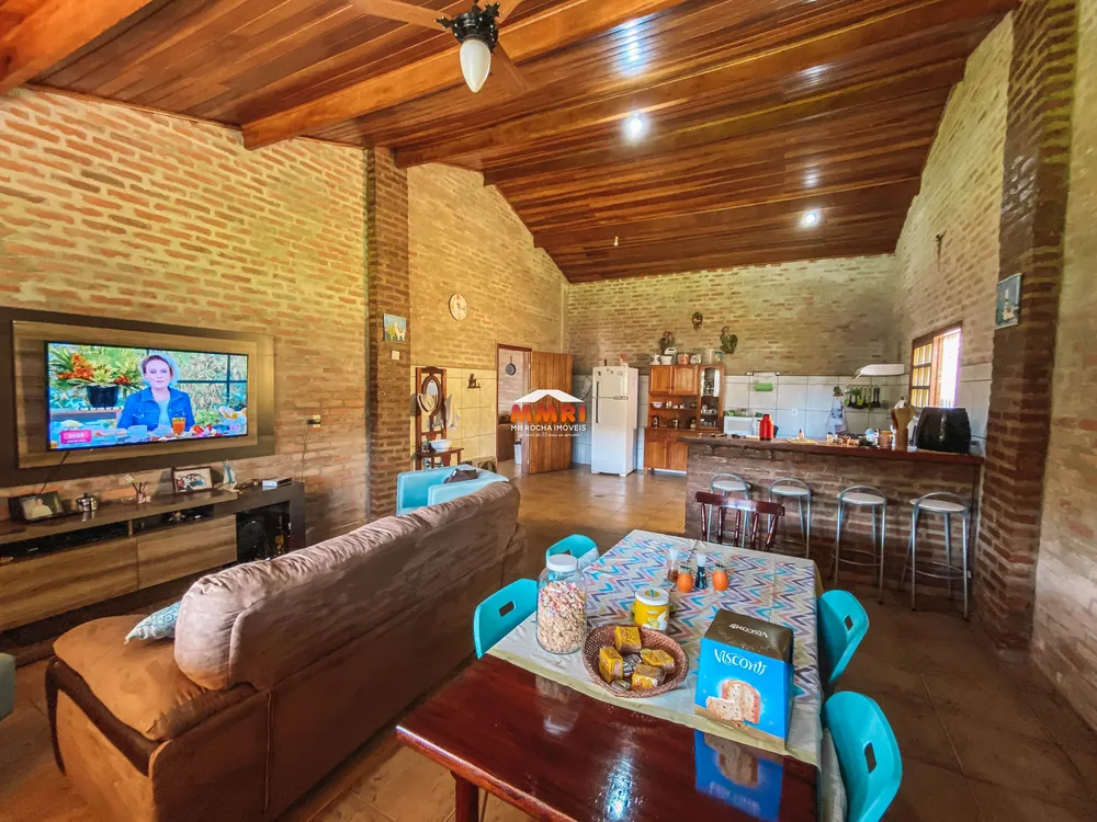 Chácara, 2 quartos, 3285 m² - Foto 2