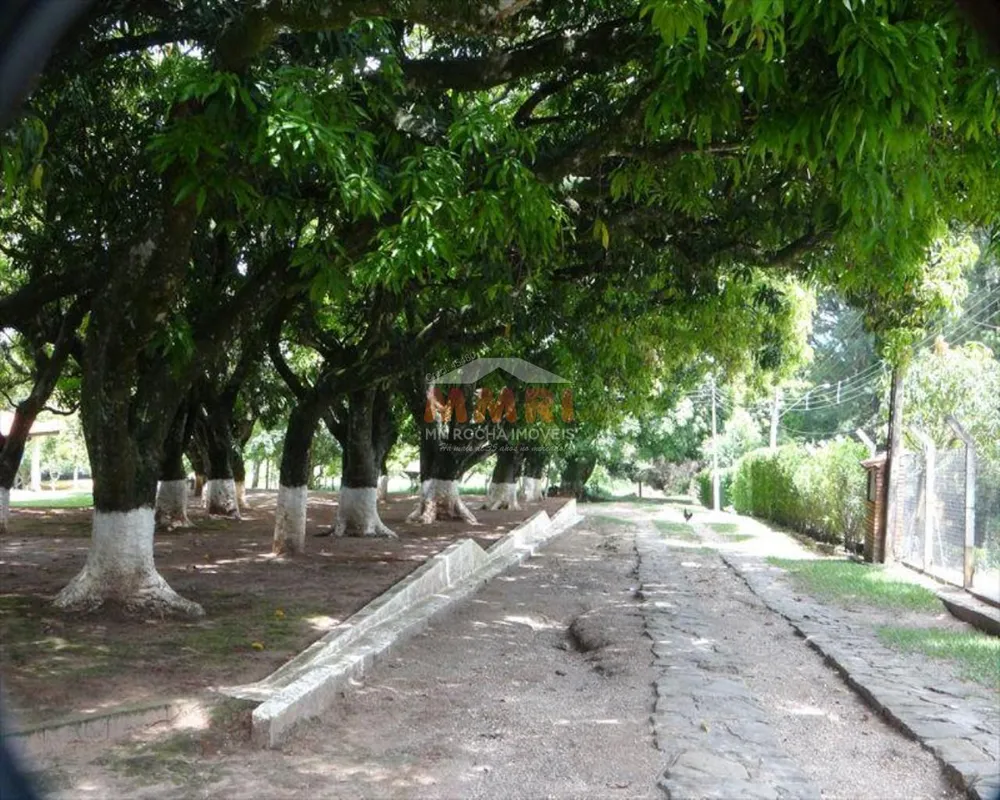 Sítio, 2 quartos, 4 m² - Foto 2