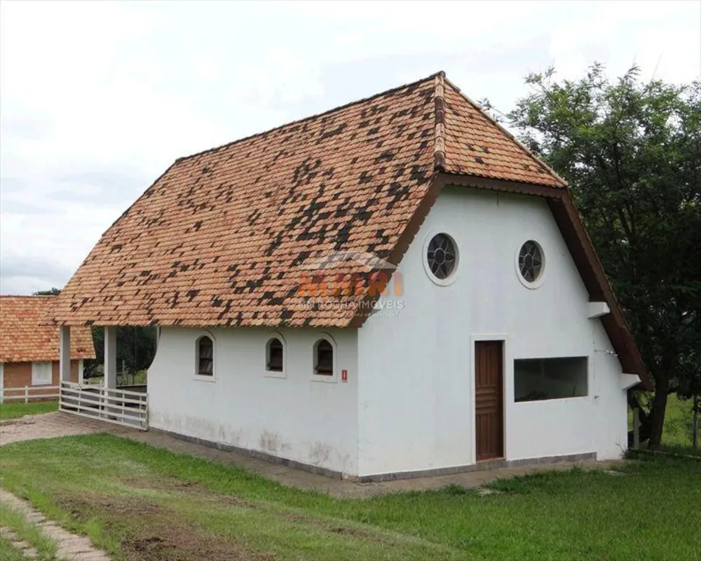 Sítio, 7 quartos, 9 m² - Foto 1