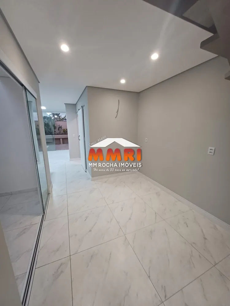 Casa, 2 quartos, 146 m² - Foto 3