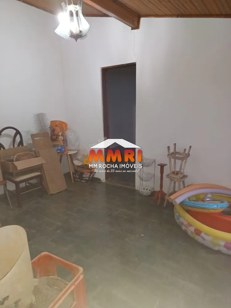 Chácara, 8 quartos, 3000 m² - Foto 1