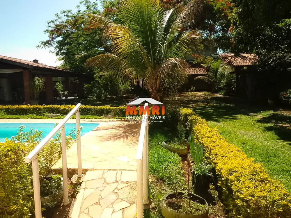 Chácara, 3 quartos, 1205 m² - Foto 4