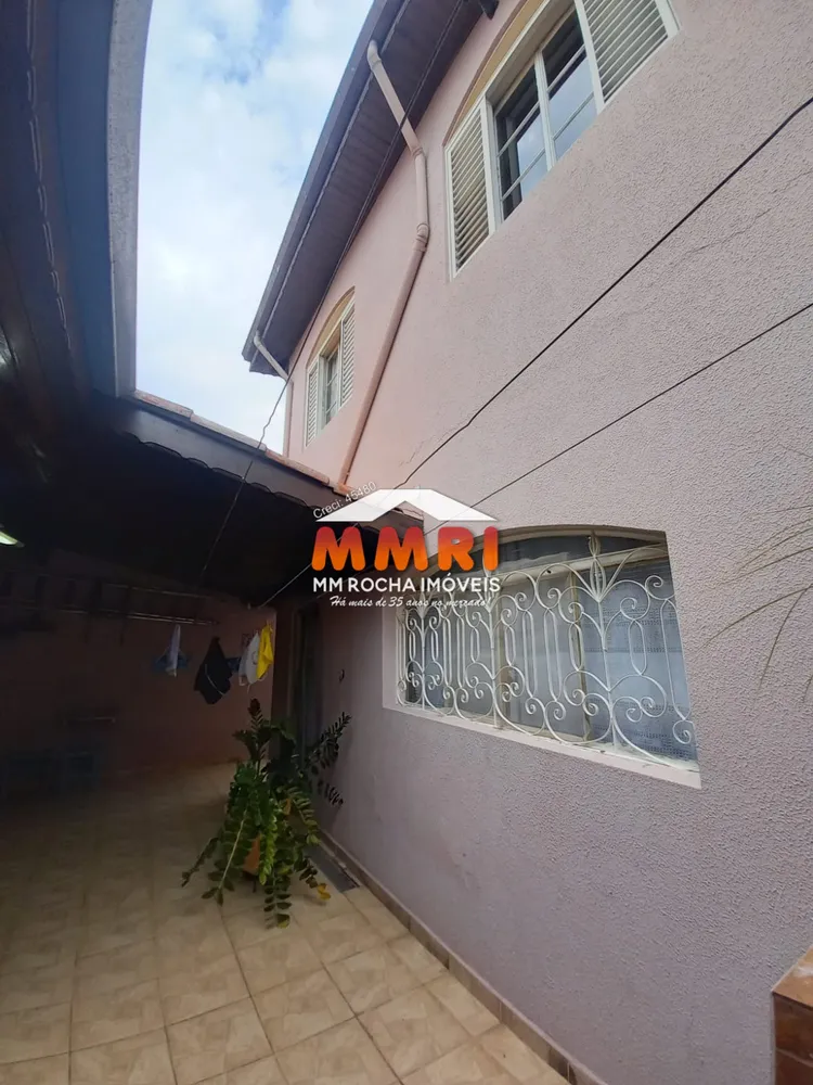 Casa, 3 quartos, 225 m² - Foto 1