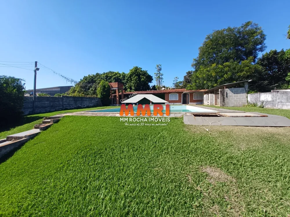 Chácara, 4 quartos, 1050 m² - Foto 1