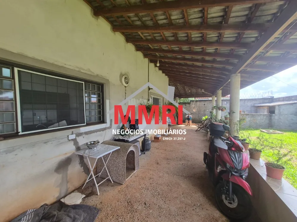 Chácara, 3 quartos, 1080 m² - Foto 3
