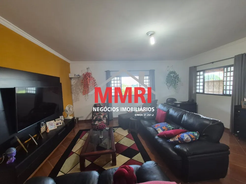 Chácara, 3 quartos, 1080 m² - Foto 8