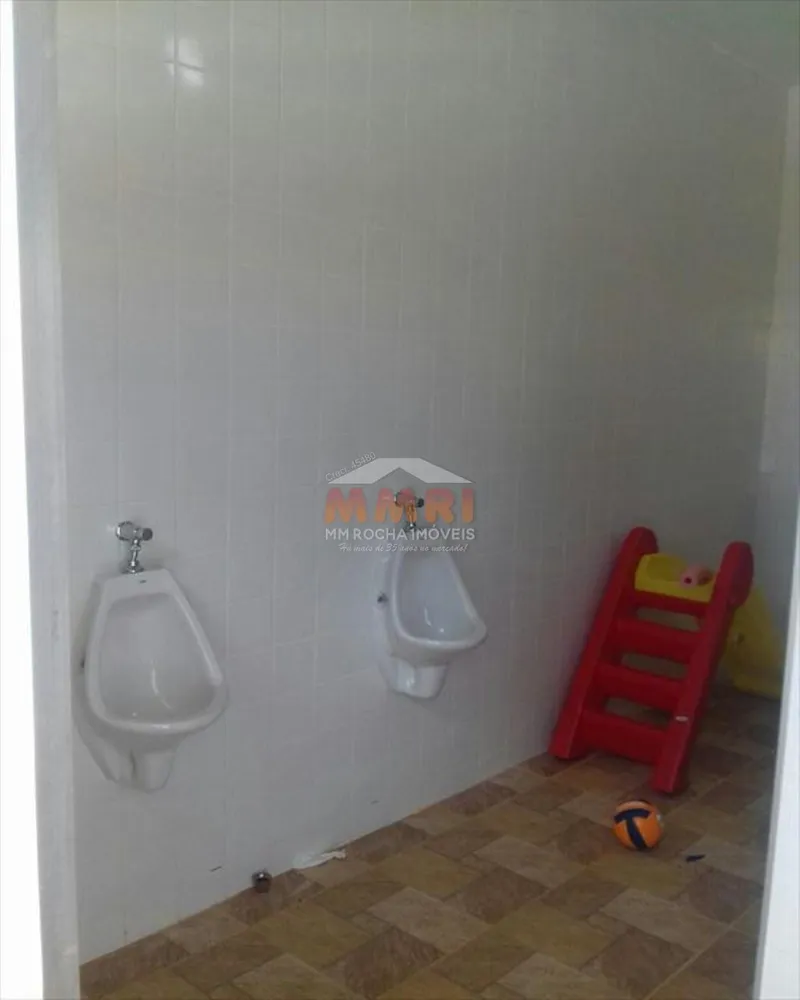 Chácara, 4 quartos, 3500 m² - Foto 4