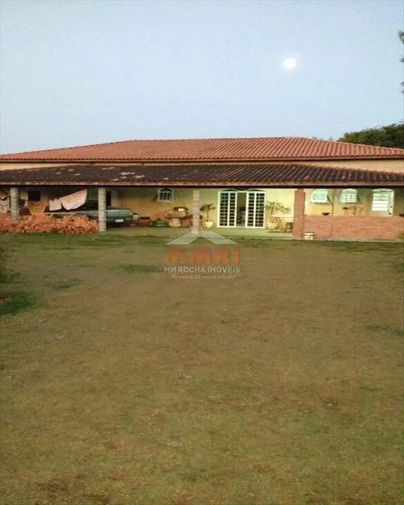 Chácara, 2 quartos, 1090 m² - Foto 3