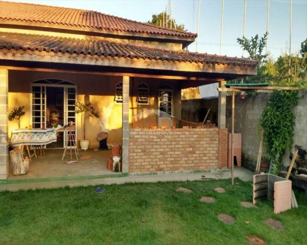 Chácara, 2 quartos, 1090 m² - Foto 2