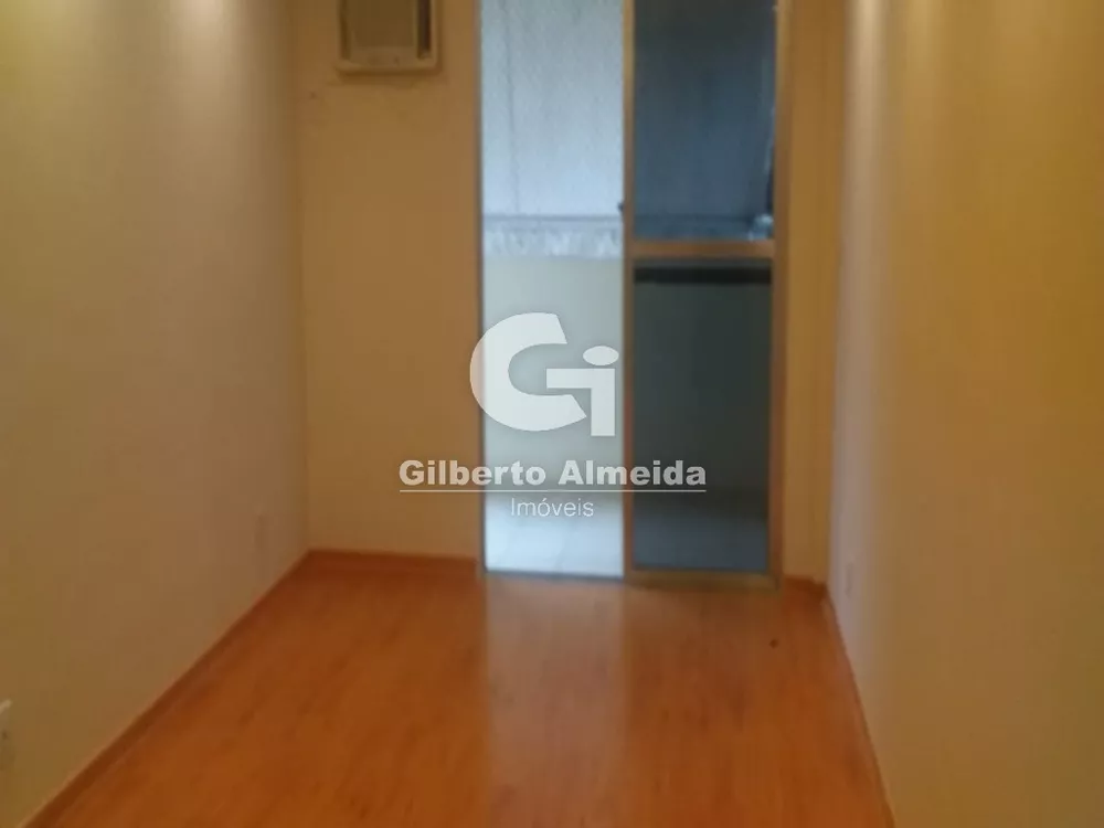 Apartamento à venda com 2 quartos, 66m² - Foto 2