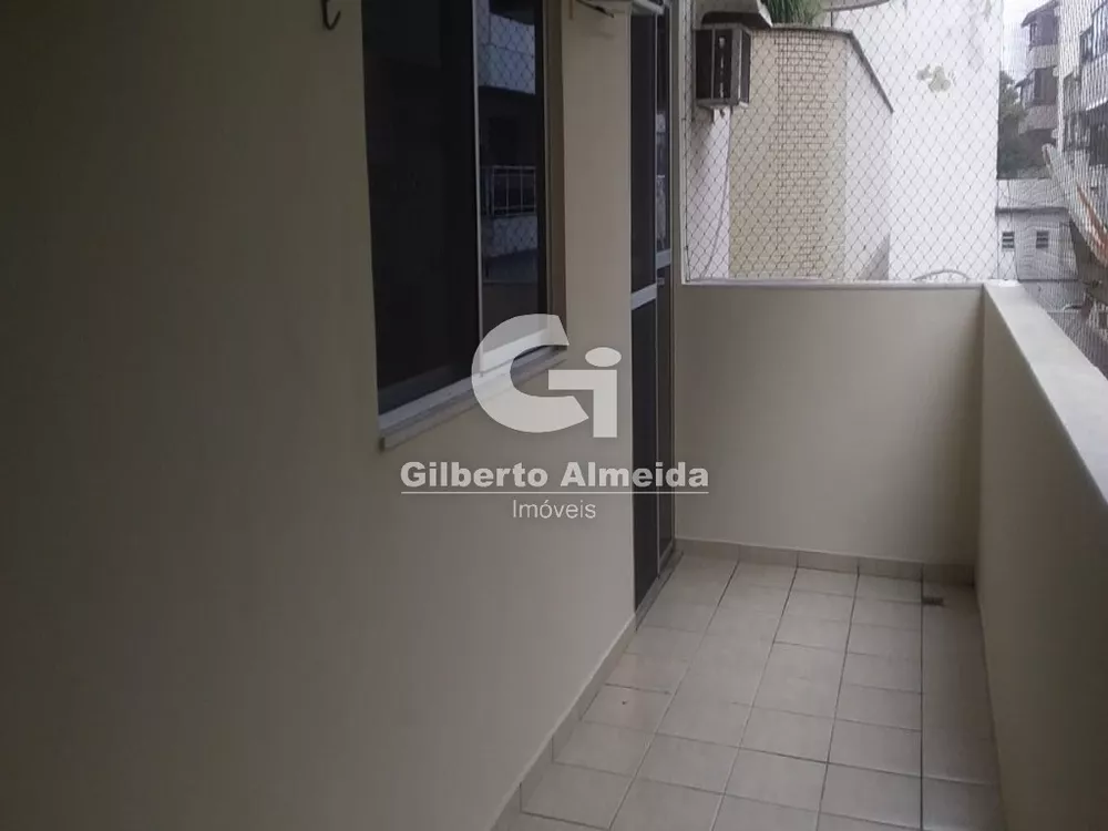 Apartamento à venda com 2 quartos, 66m² - Foto 4