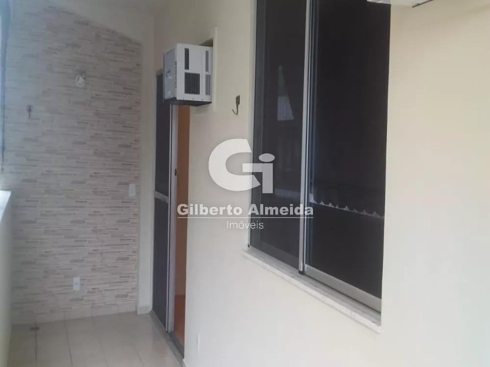 Apartamento à venda com 2 quartos, 66m² - Foto 3