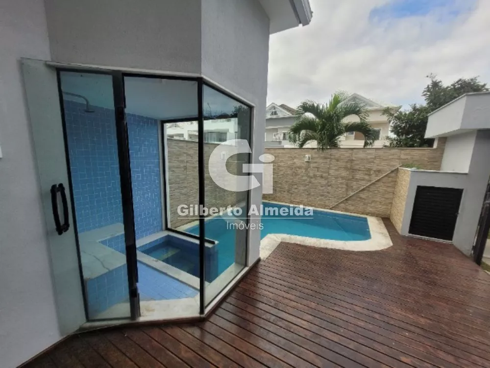 Casa à venda com 5 quartos, 300m² - Foto 2