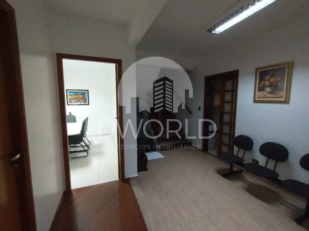 Sobrado, 3 quartos, 614 m² - Foto 1