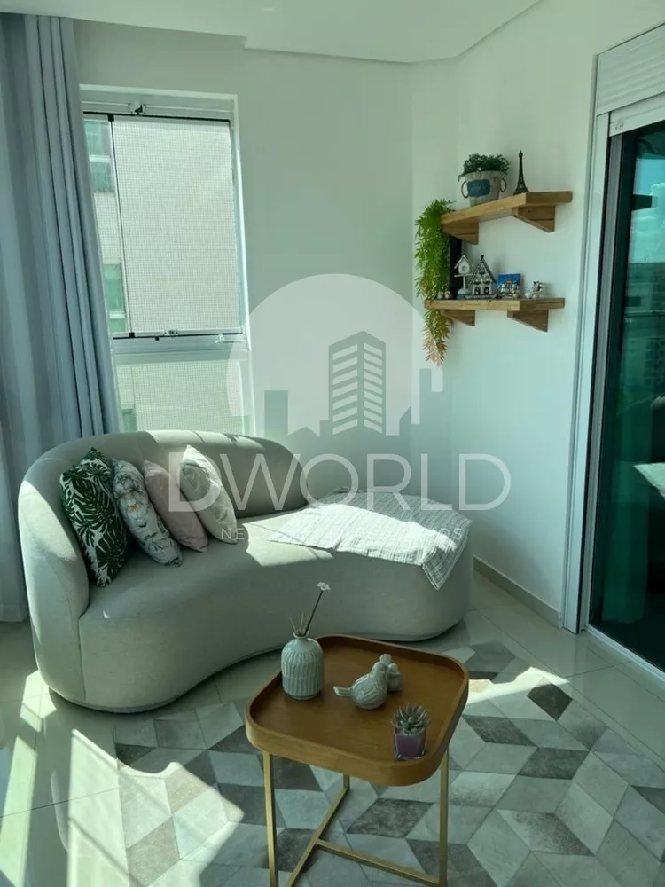 Apartamento à venda com 3 quartos, 150m² - Foto 4