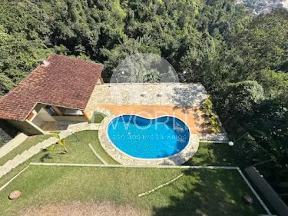 Sobrado, 4 quartos, 900 m² - Foto 1