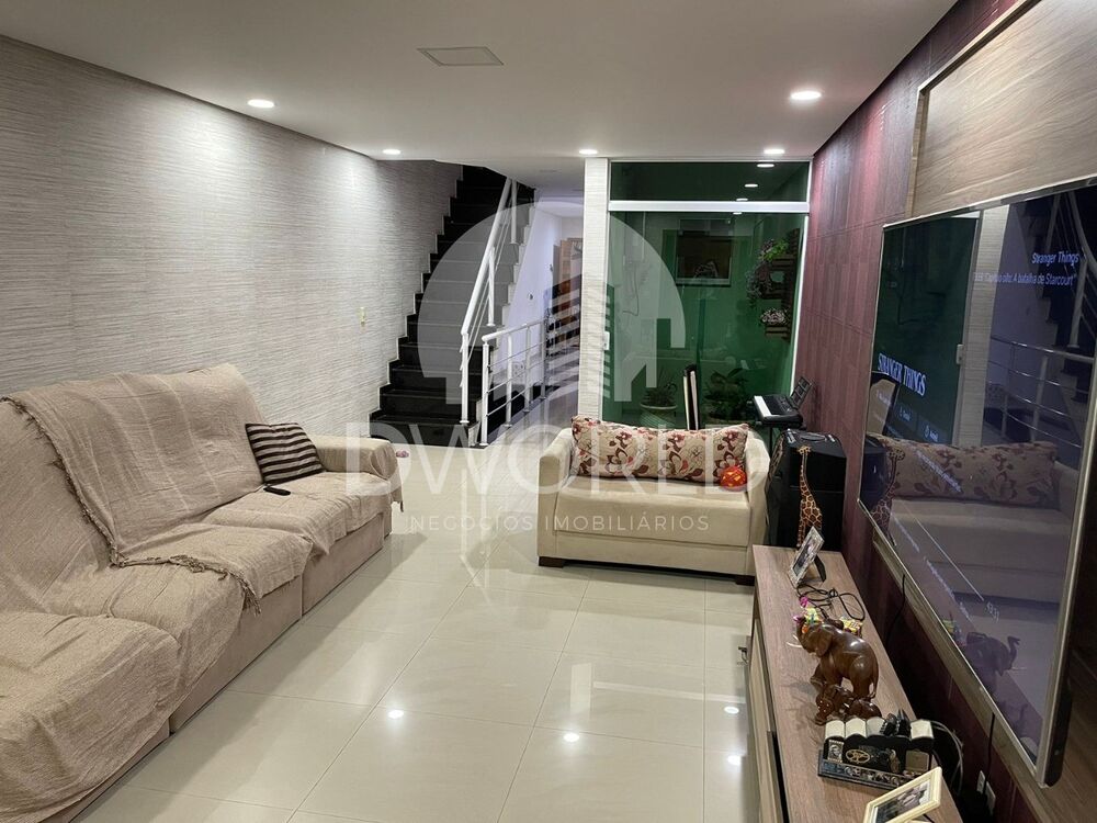Sobrado, 3 quartos, 250 m² - Foto 1