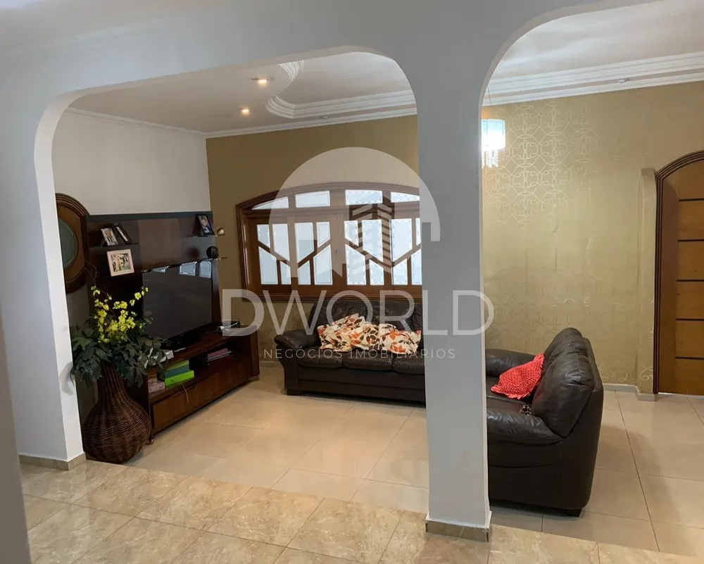 Casa, 4 quartos, 230 m² - Foto 2