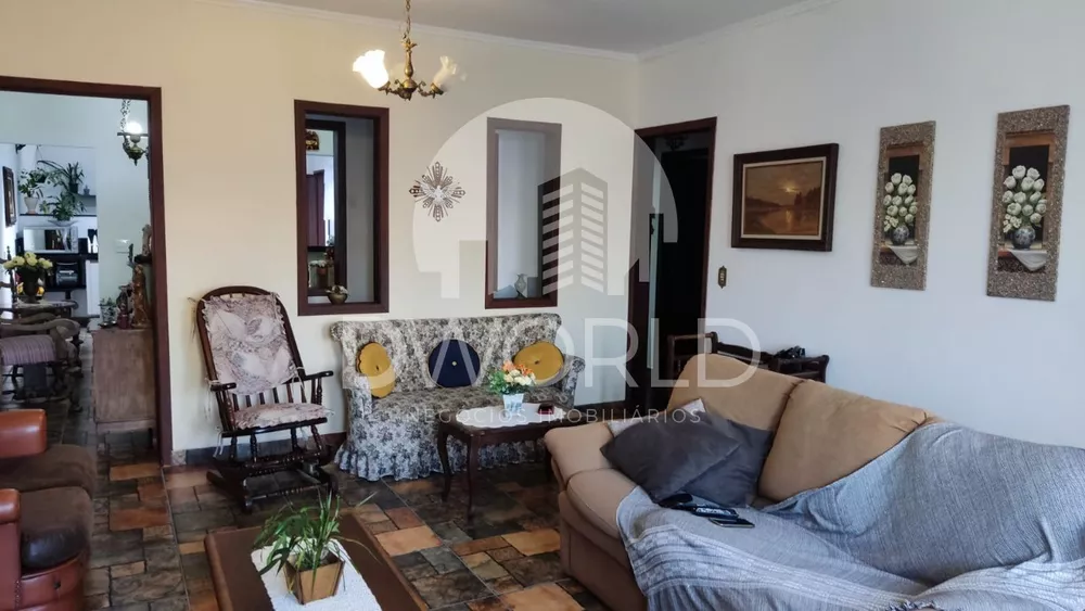 Casa, 3 quartos, 252 m² - Foto 2