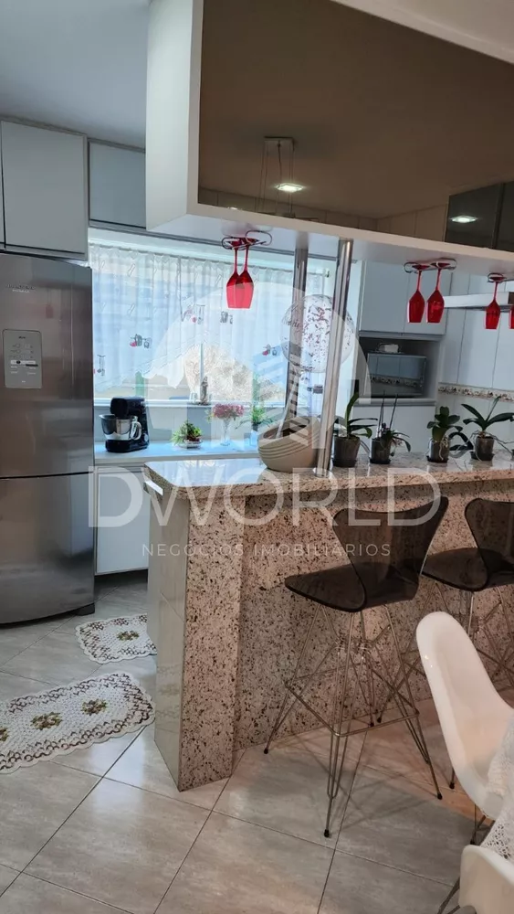 Sobrado, 3 quartos, 248 m² - Foto 6