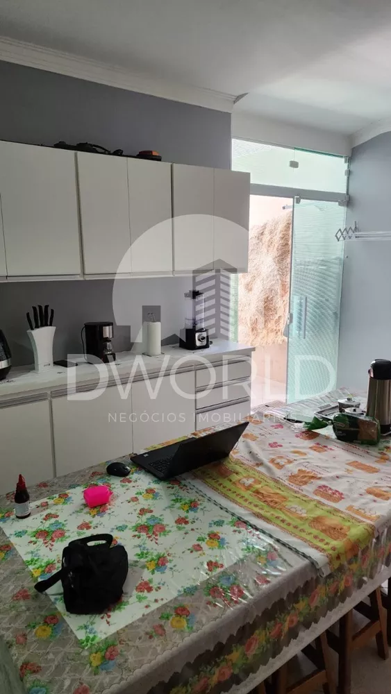 Sobrado, 3 quartos, 248 m² - Foto 8