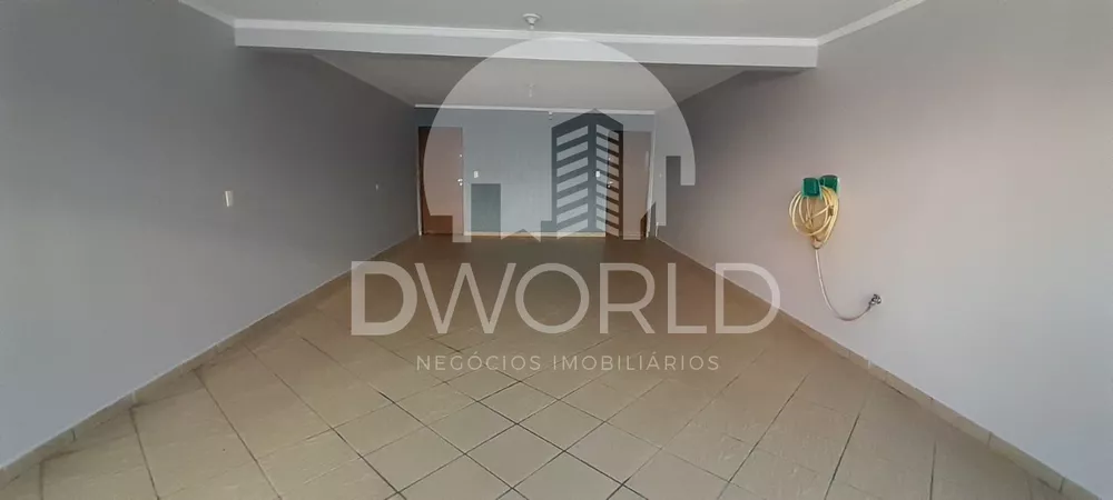 Sobrado à venda com 3 quartos, 206m² - Foto 2