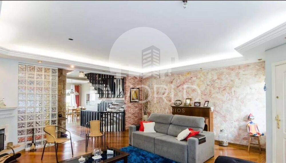 Sobrado, 4 quartos, 231 m² - Foto 1