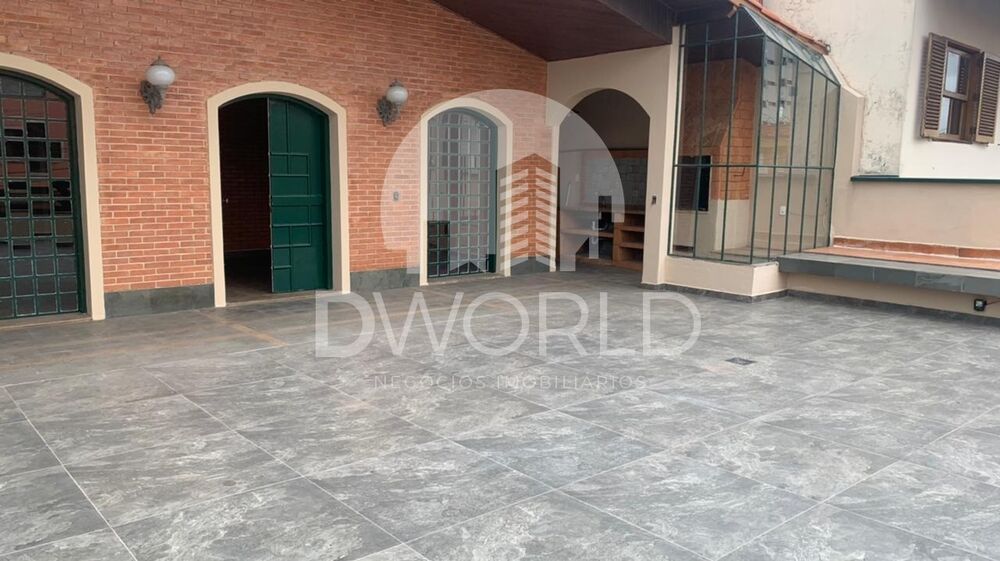 Casa, 3 quartos, 218 m² - Foto 1