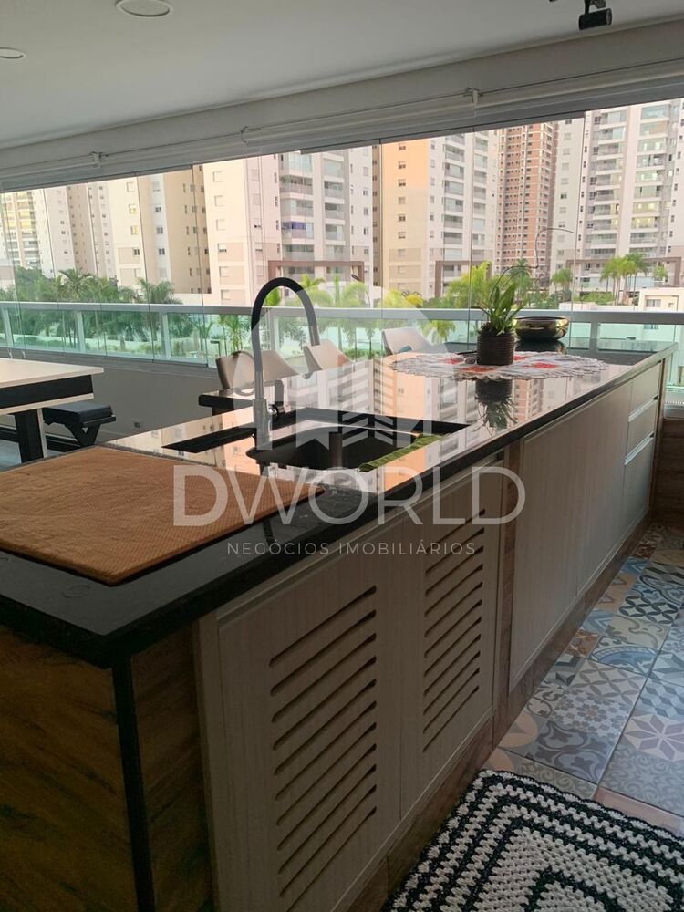 Apartamento, 3 quartos, 246 m² - Foto 1