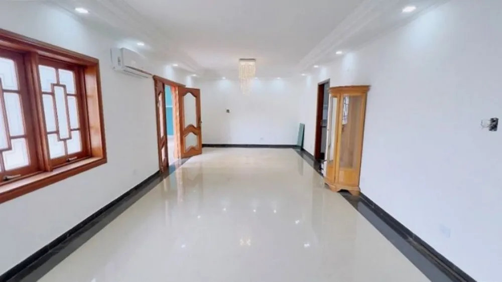 Casa, 3 quartos, 250 m² - Foto 2
