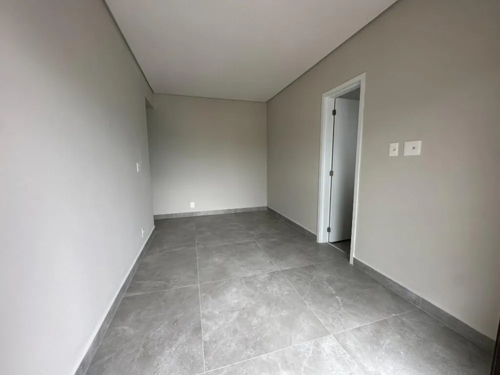 Apartamento, 3 quartos, 131 m² - Foto 3