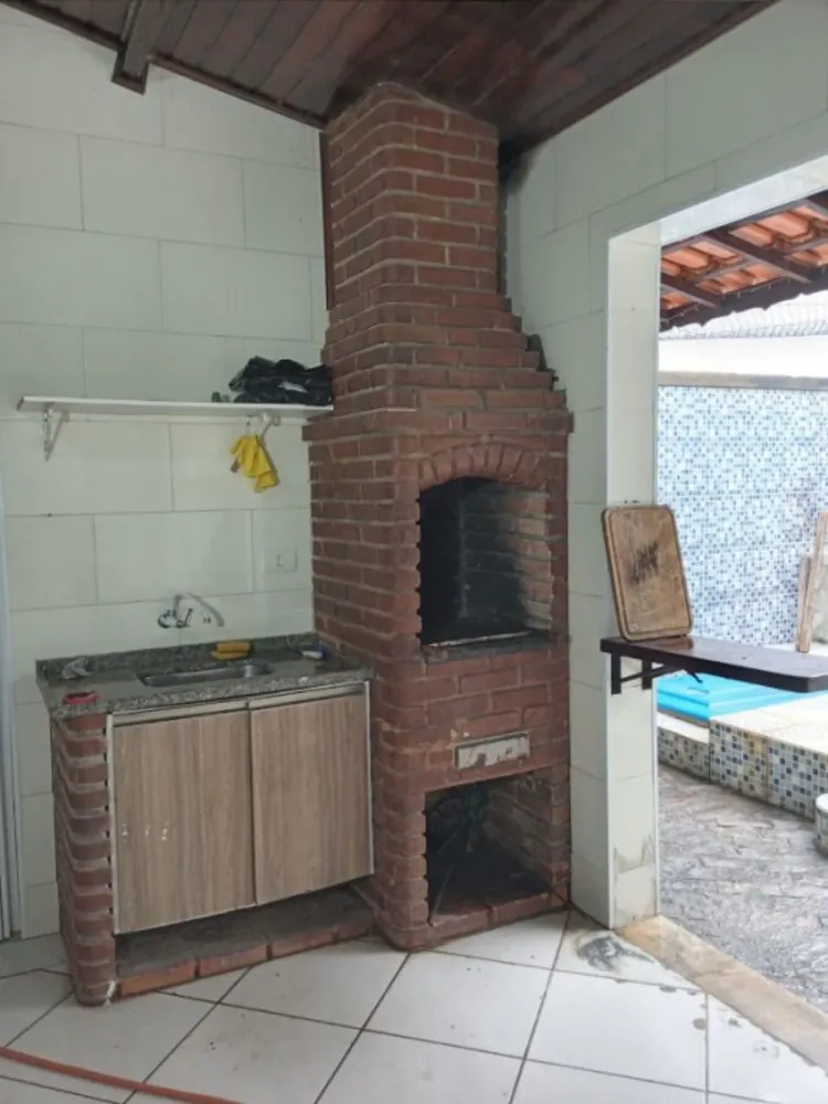 Casa, 4 quartos, 260 m² - Foto 1