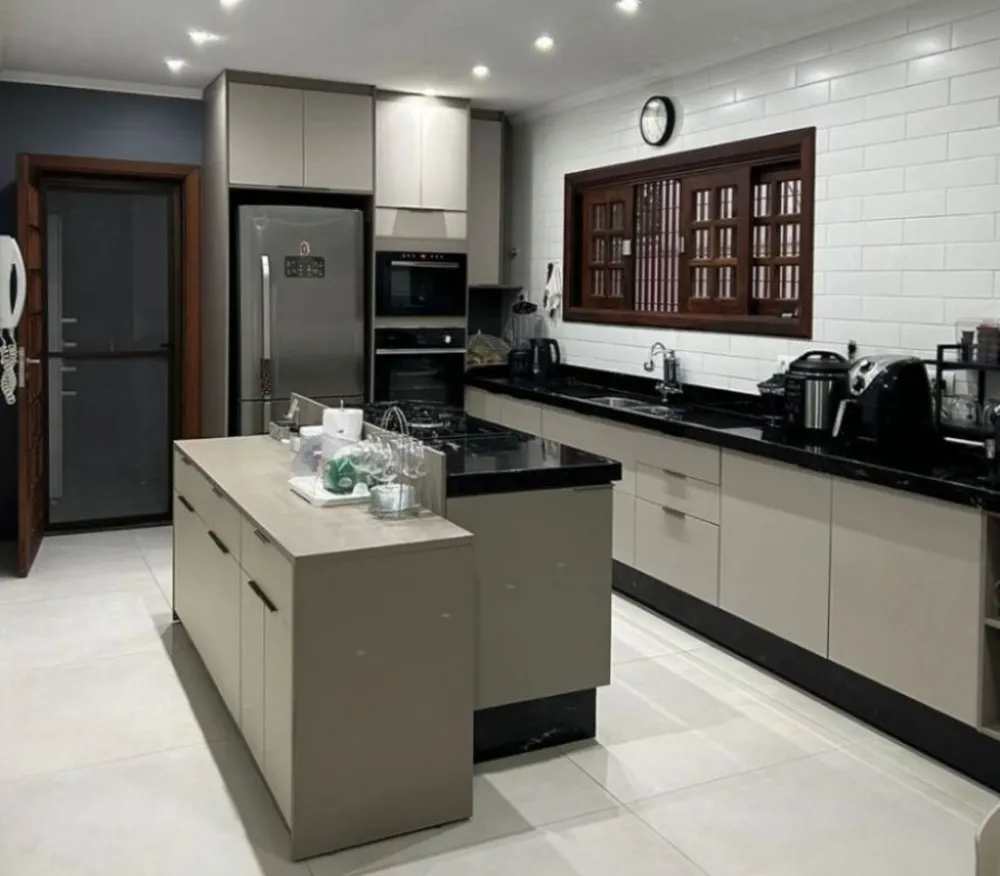 Casa, 3 quartos, 280 m² - Foto 2