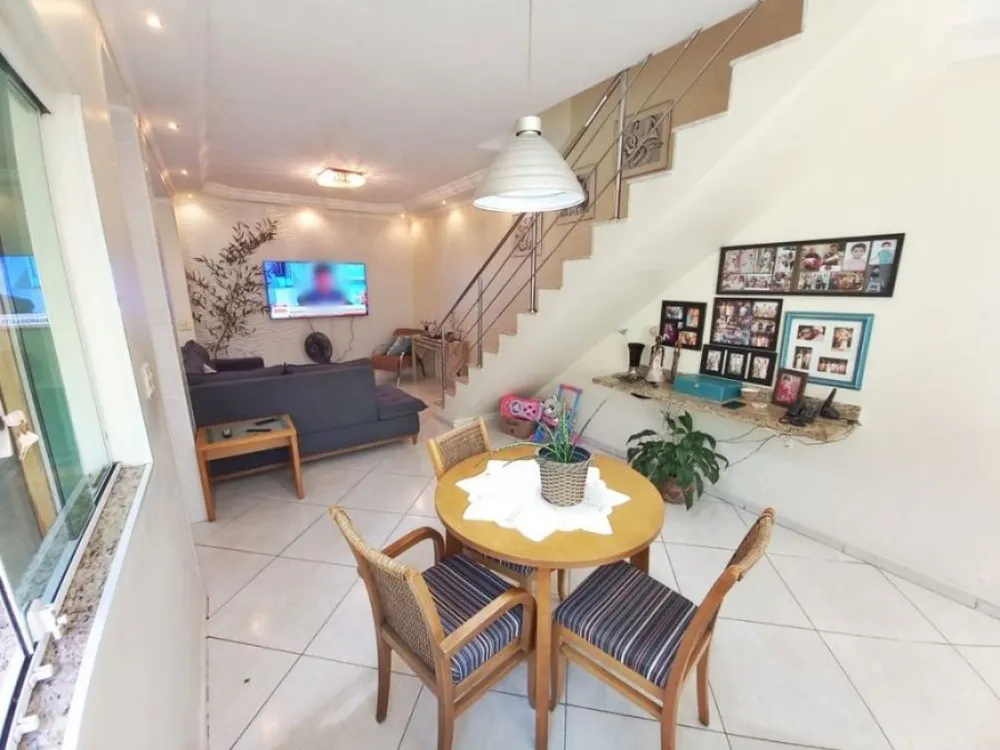 Casa, 3 quartos, 200 m² - Foto 1
