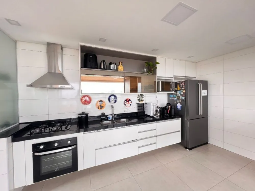 Apartamento, 3 quartos, 130 m² - Foto 1