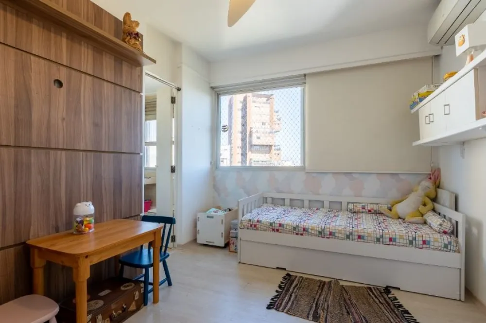 Apartamento, 4 quartos, 198 m² - Foto 2