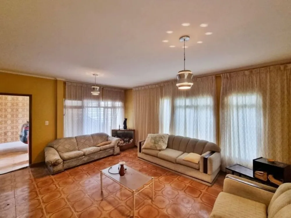 Casa, 4 quartos, 275 m² - Foto 1