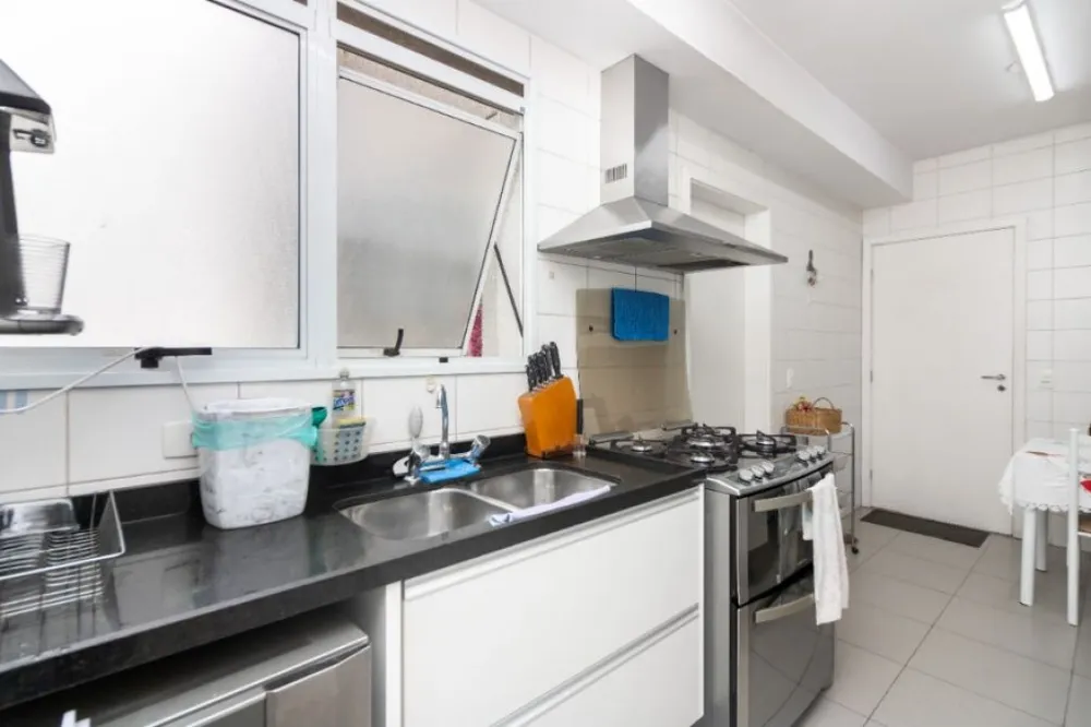 Apartamento, 3 quartos, 135 m² - Foto 2