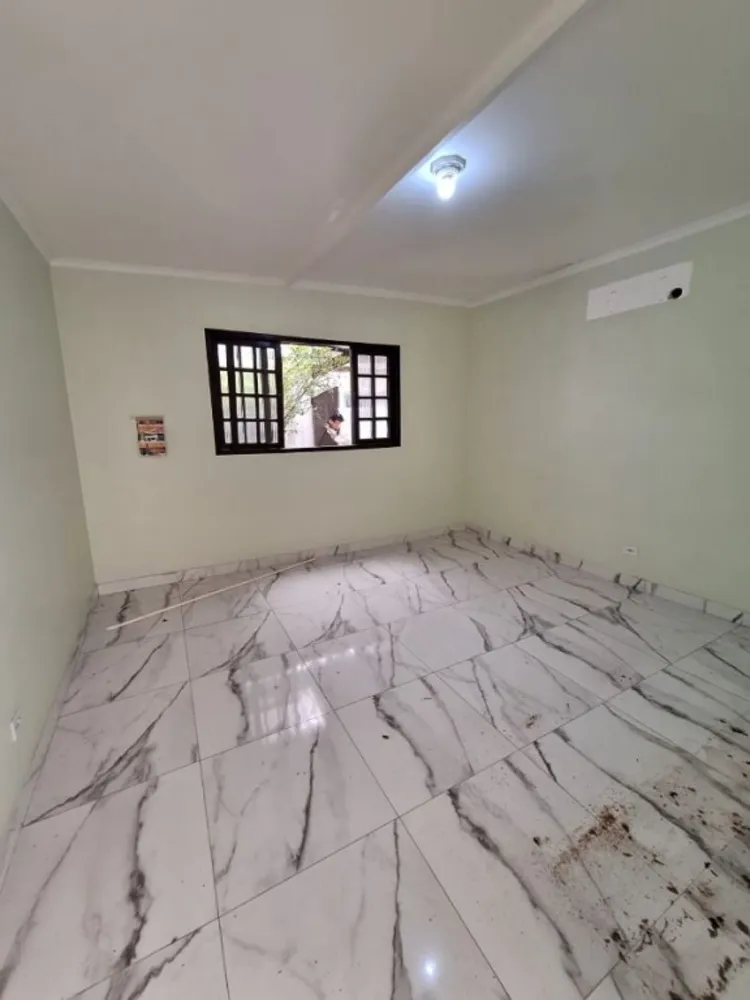 Casa, 3 quartos, 300 m² - Foto 1
